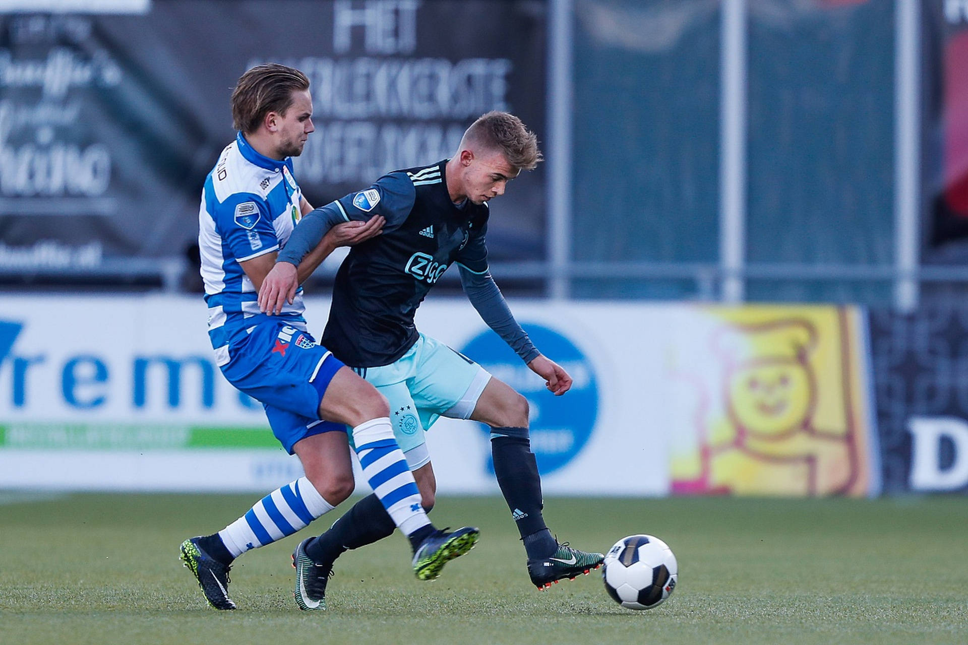 亚博-法国队不断突破！，Doinb连续十五场比赛得分超过大比分获胜引发球迷热议的简单介绍-亚博